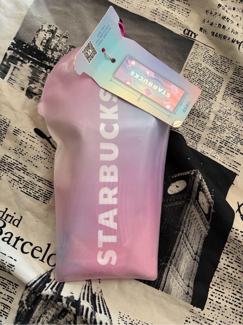 NWT Starbucks China Exclusive Quick-Dry Towel with Waterproof Pouch Set